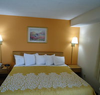 Days Inn by Wyndham Somerset - Accommodation Seattle