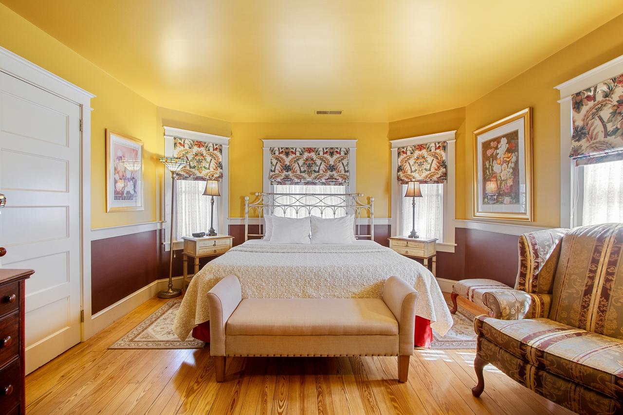 After Eight Bed And Breakfast - thumb 10