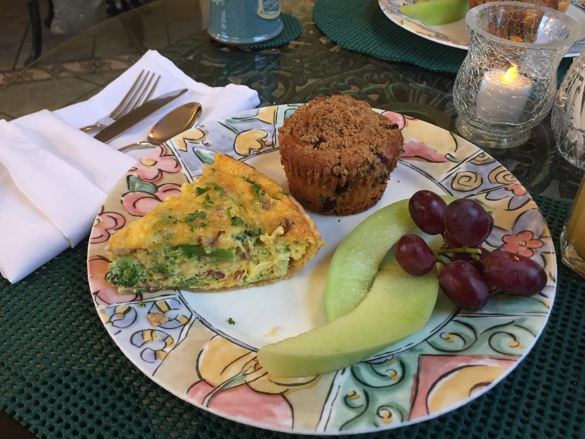 After Eight Bed And Breakfast - thumb 1