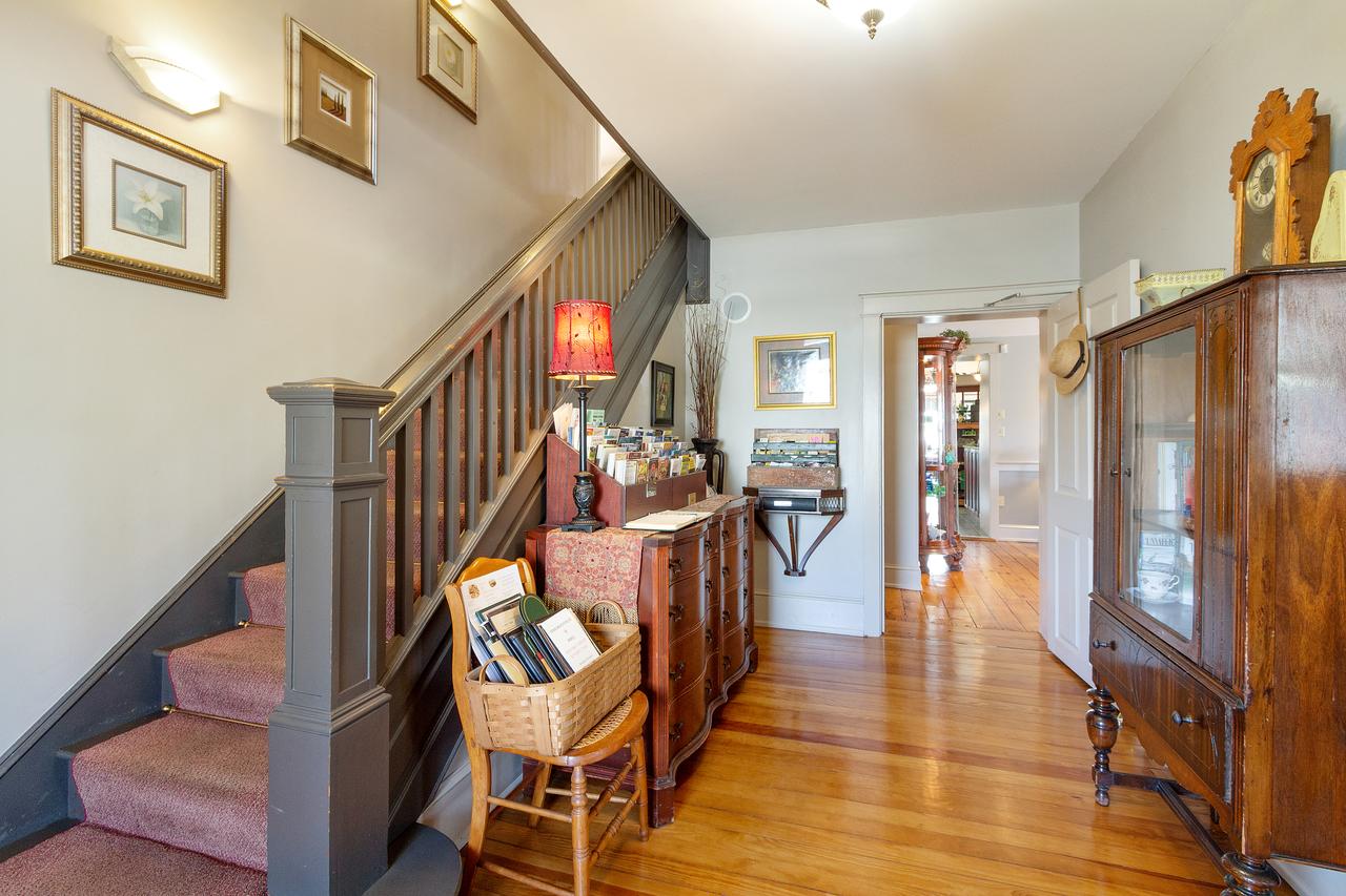 After Eight Bed And Breakfast - thumb 9