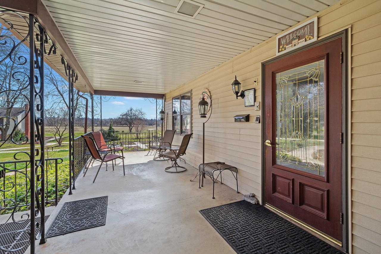 After Eight Bed And Breakfast - thumb 4