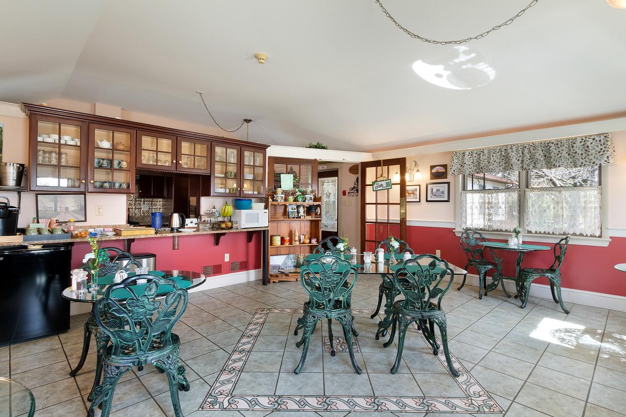 After Eight Bed And Breakfast - thumb 6