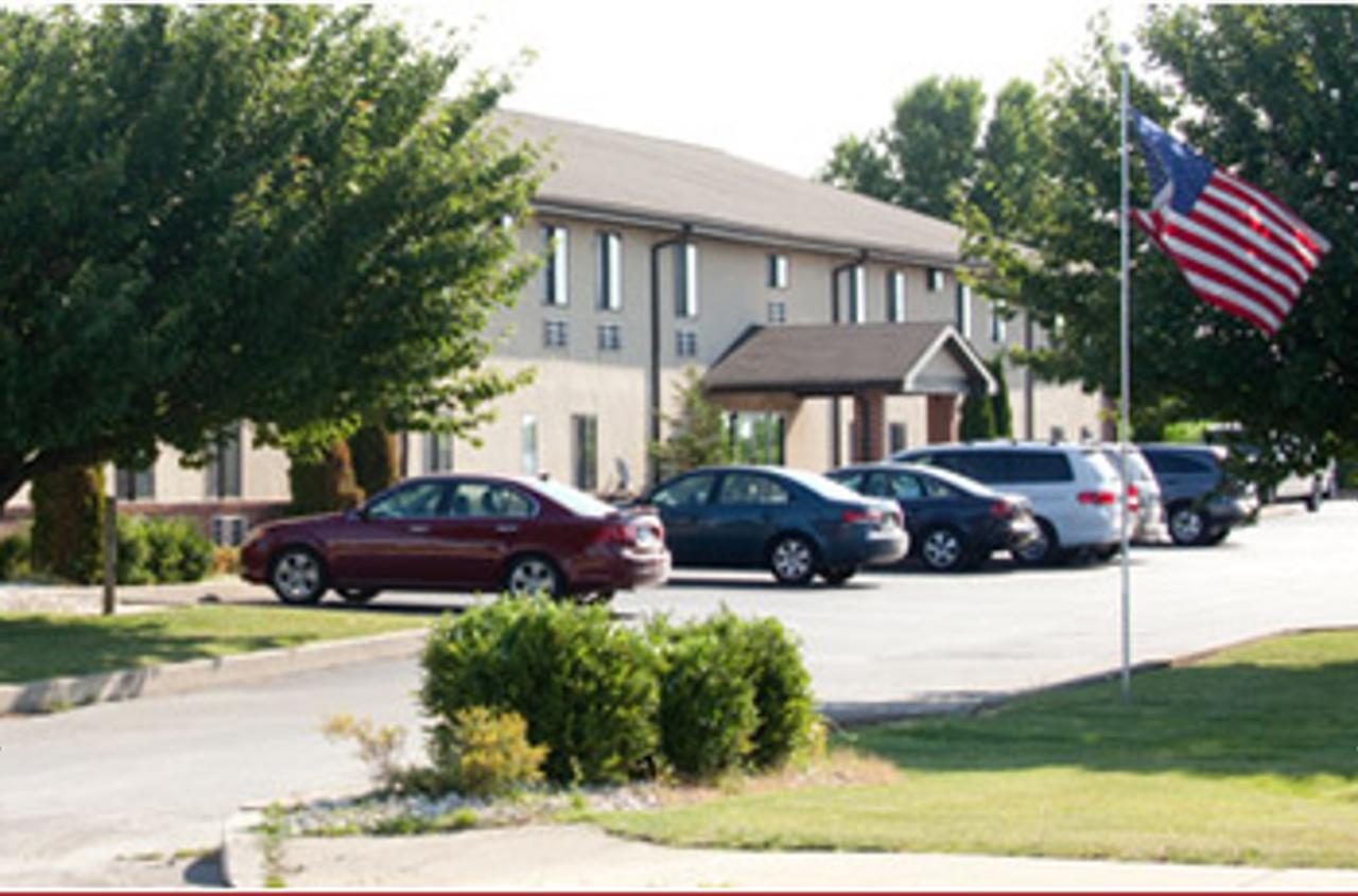 Eastbrook Inn - thumb 0