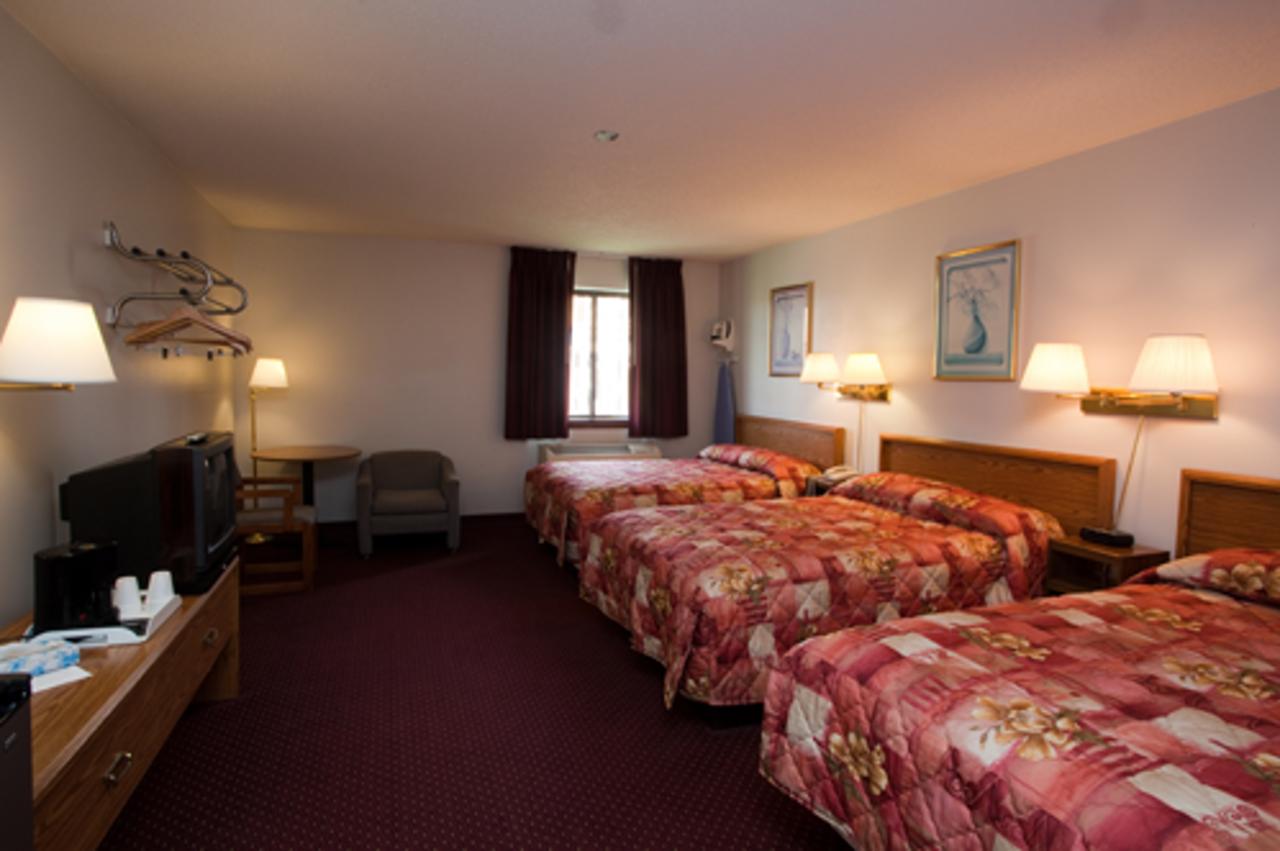 Eastbrook Inn - thumb 1