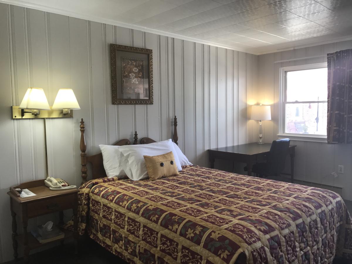 Lancaster Motel - thumb 0