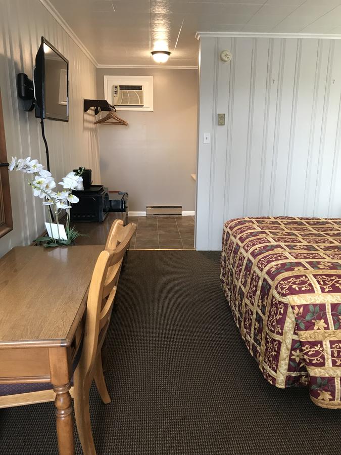 Lancaster Motel - thumb 9