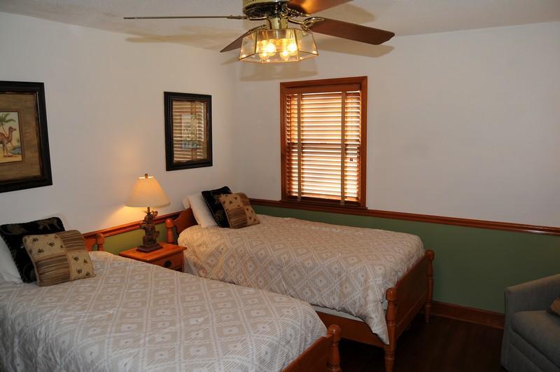 Gray House At Pawleys - thumb 12