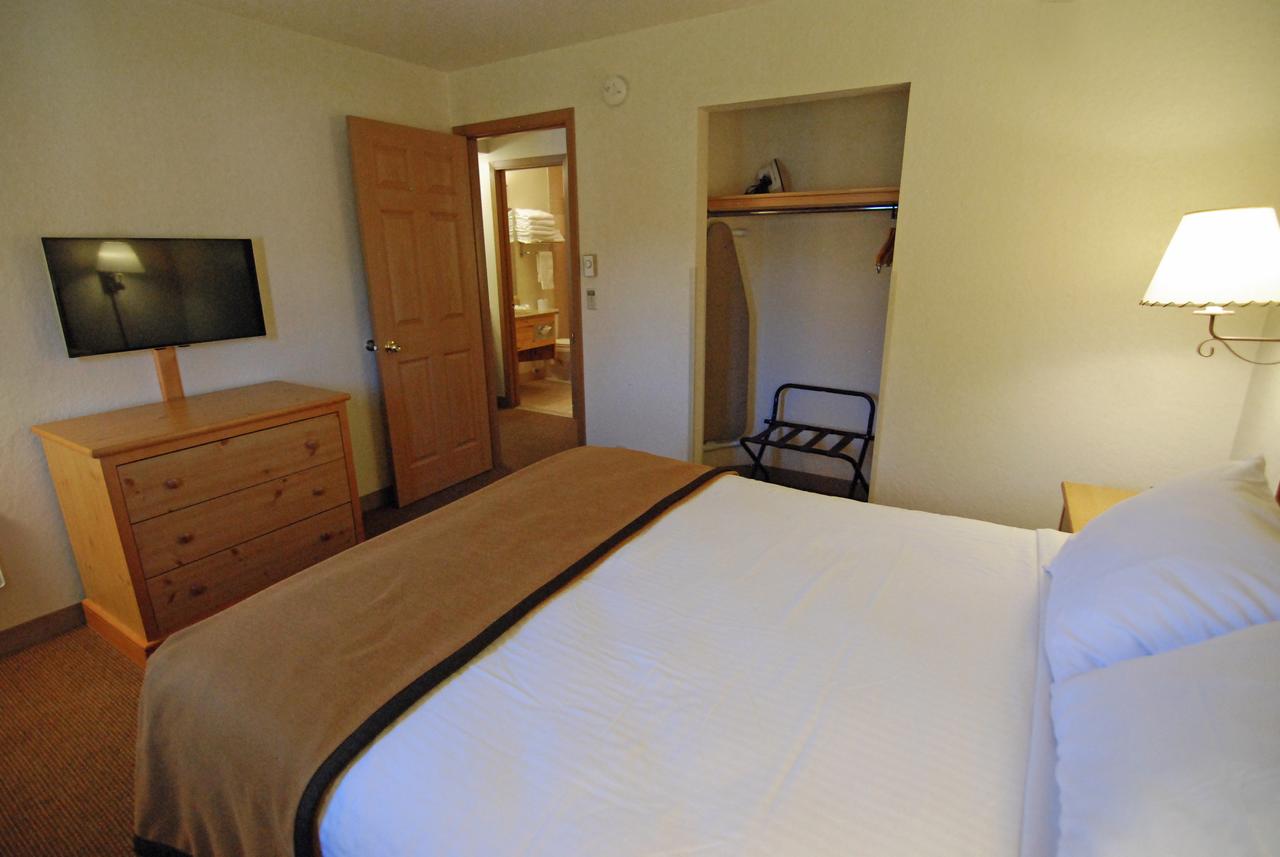 Black Hills Luxury Suites - thumb 10