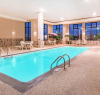 Howard Johnson by Wyndham Rapid City - Accommodation Seattle