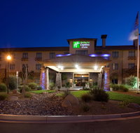 Holiday Inn Express Hotels & Suites Washington-North Saint George - Accommodation Seattle