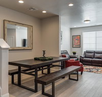 Breakfast at Tiffany's - Accommodation Seattle