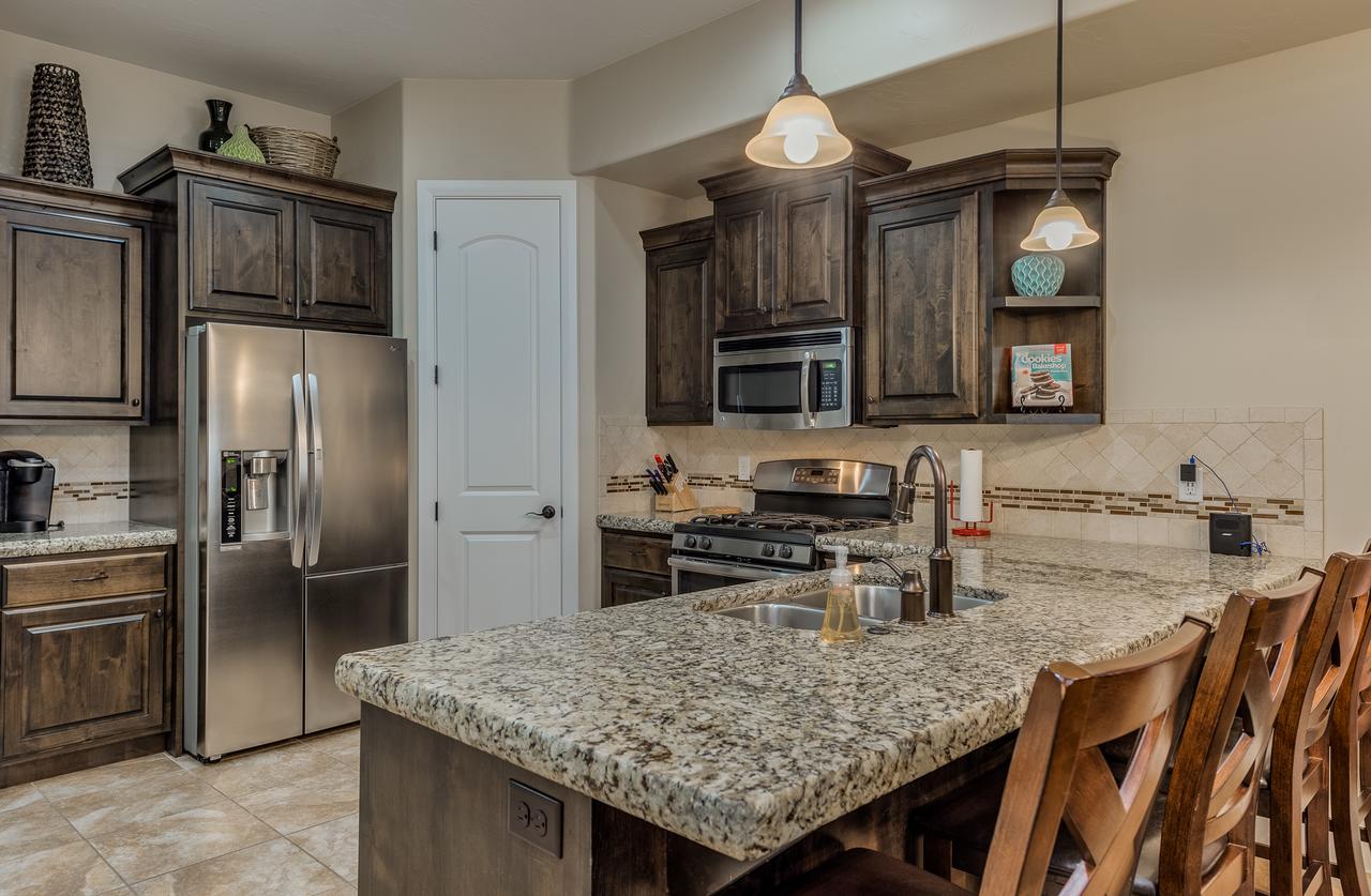 Desert Canyon Paradise - thumb 4