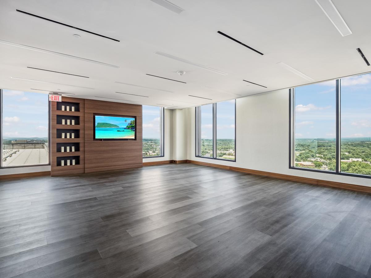 Global Luxury Suites At Reston Town Center - thumb 12