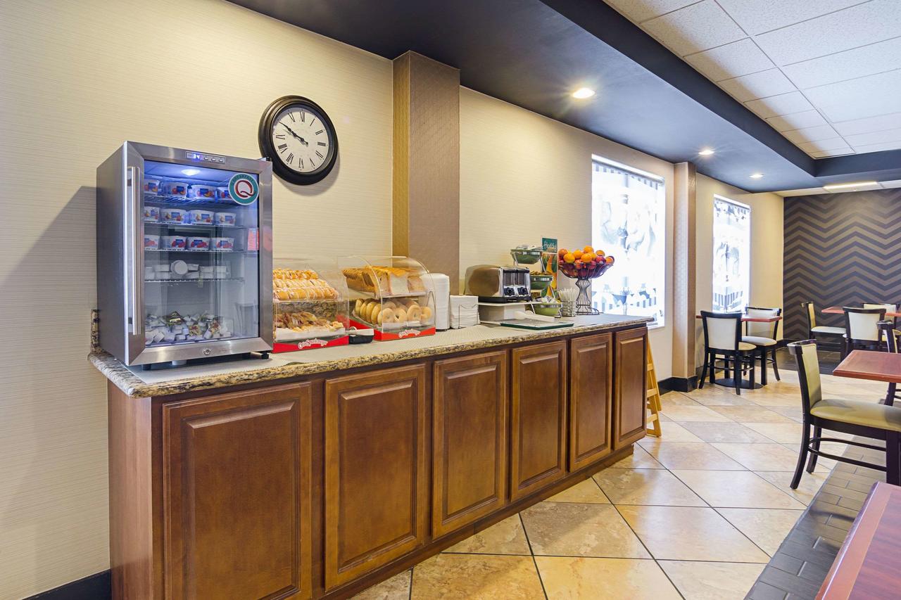 Quality Inn West End - thumb 13