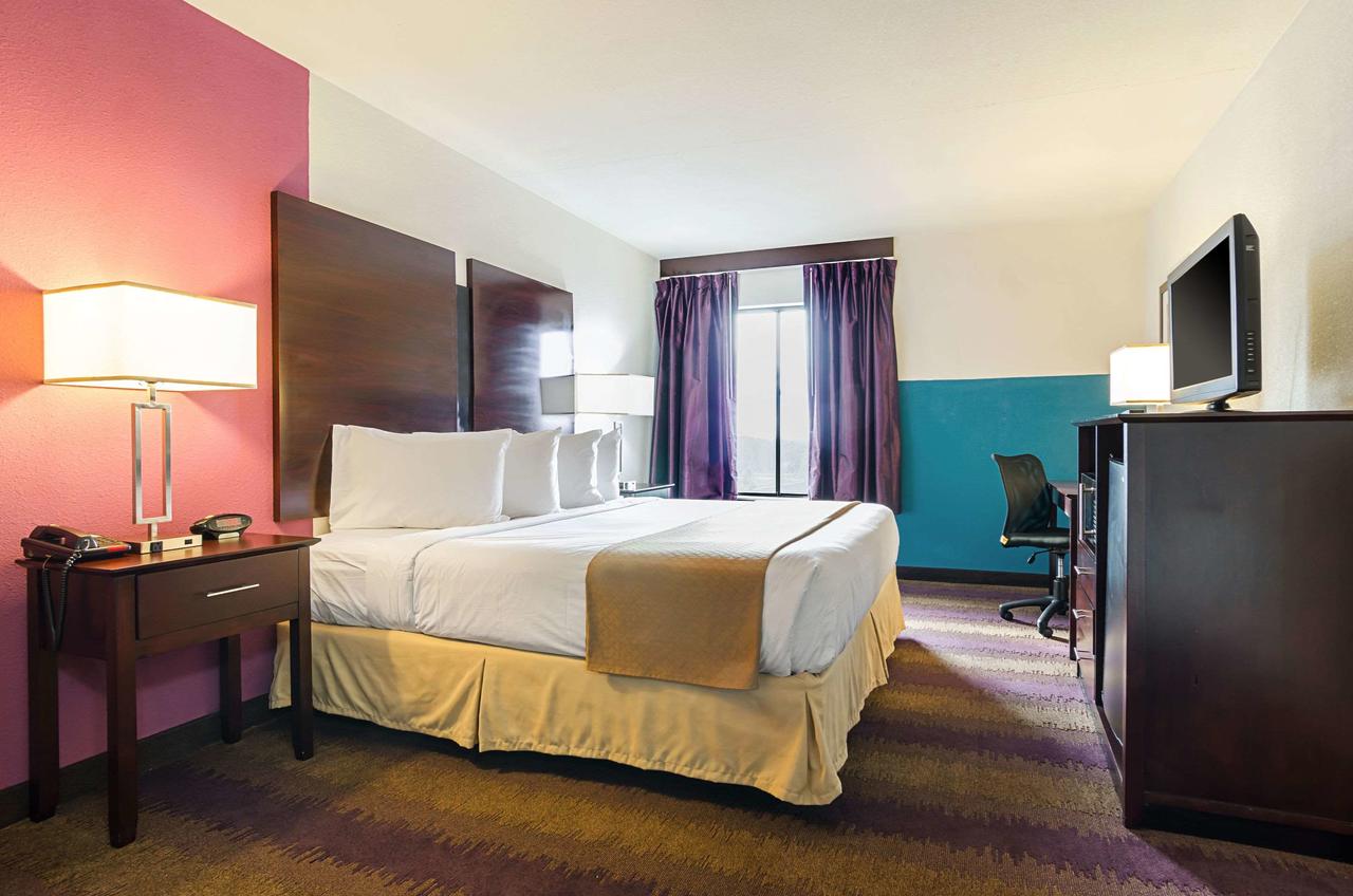 Quality Inn West End - thumb 18