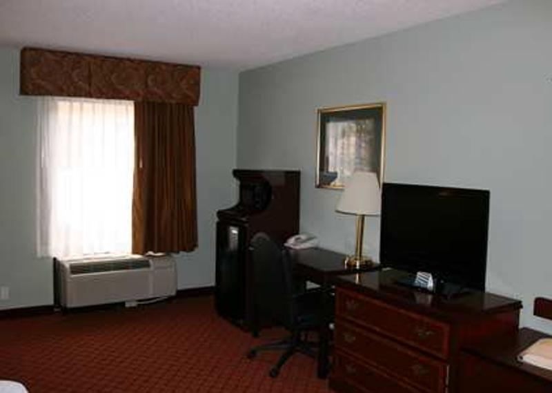 Hampton Inn - Hillsville - thumb 17