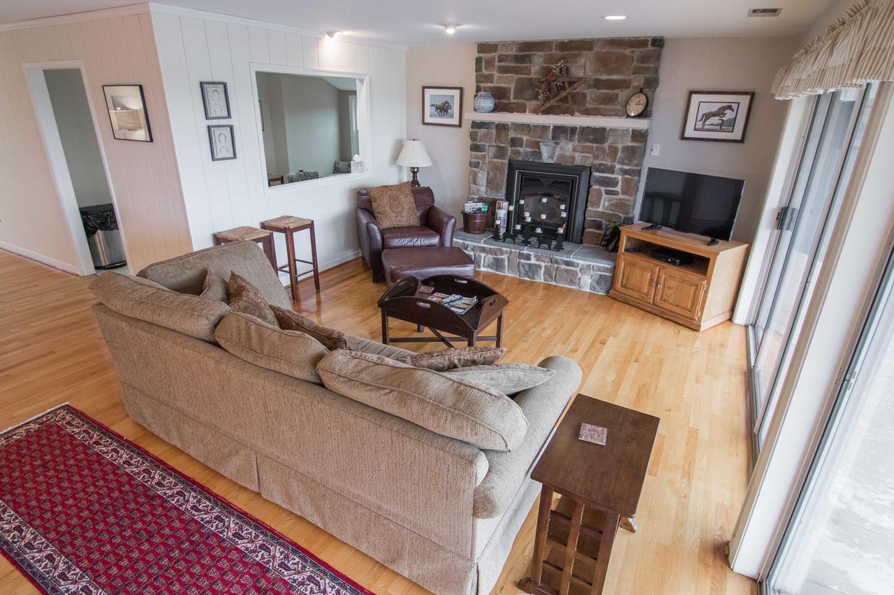 The House Above The Barn - thumb 37