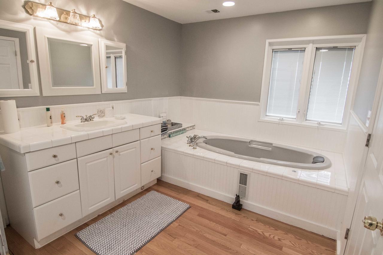 The House Above The Barn - thumb 35