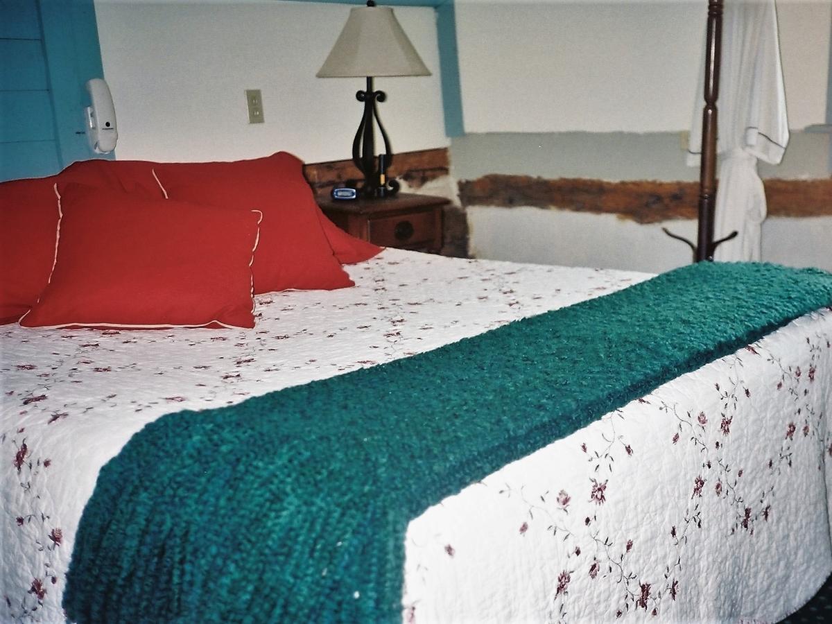 Writers Retreat Cabin - thumb 20