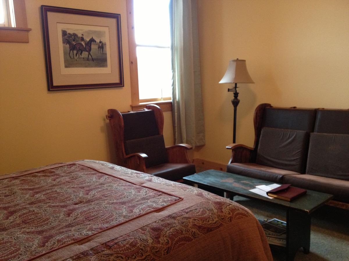 Writers Retreat Cabin - thumb 15