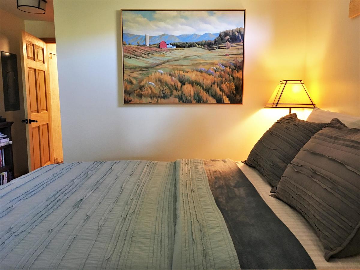 Writers Retreat Cabin - thumb 33