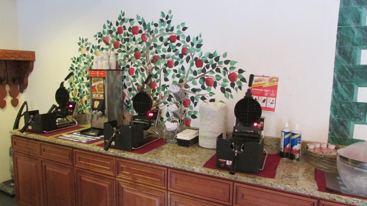 FairBridge Inn & Suites - thumb 12