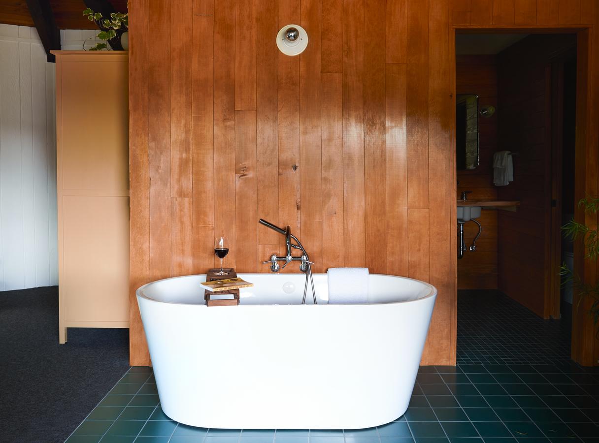 Captain Whidbey Inn - thumb 4