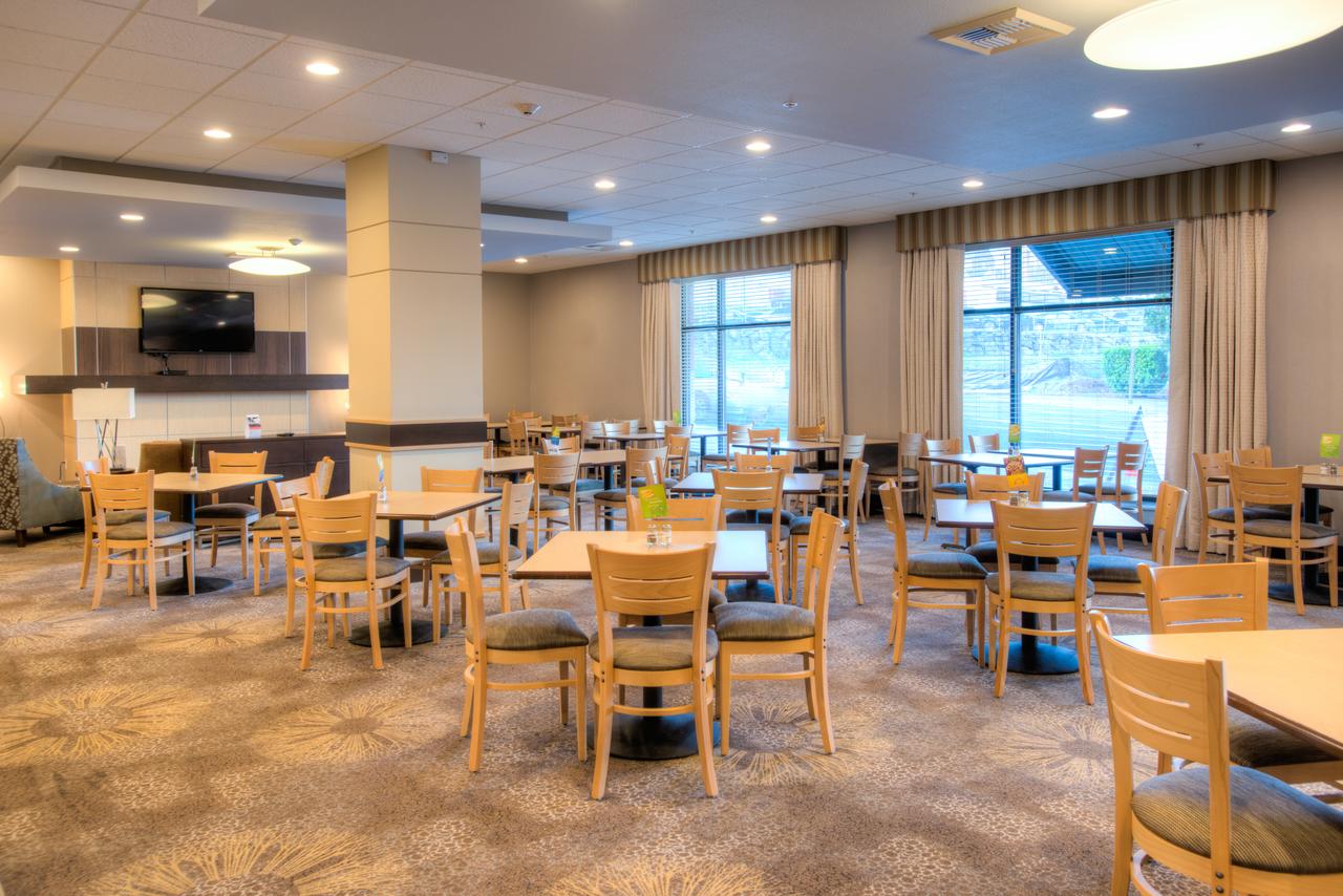 Holiday Inn Express & Suites Tacoma Downtown - thumb 18