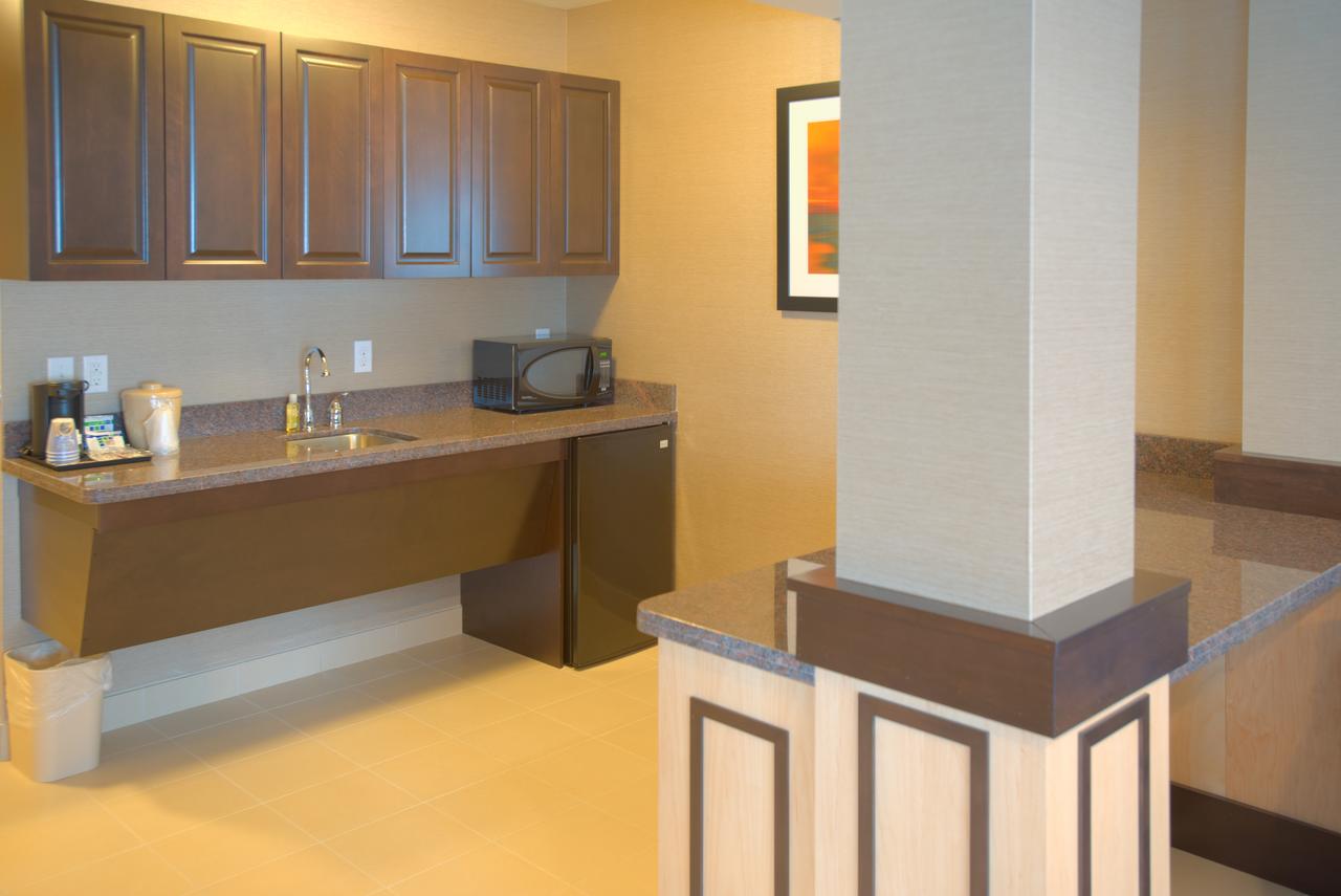 Holiday Inn Express & Suites Tacoma Downtown - thumb 27