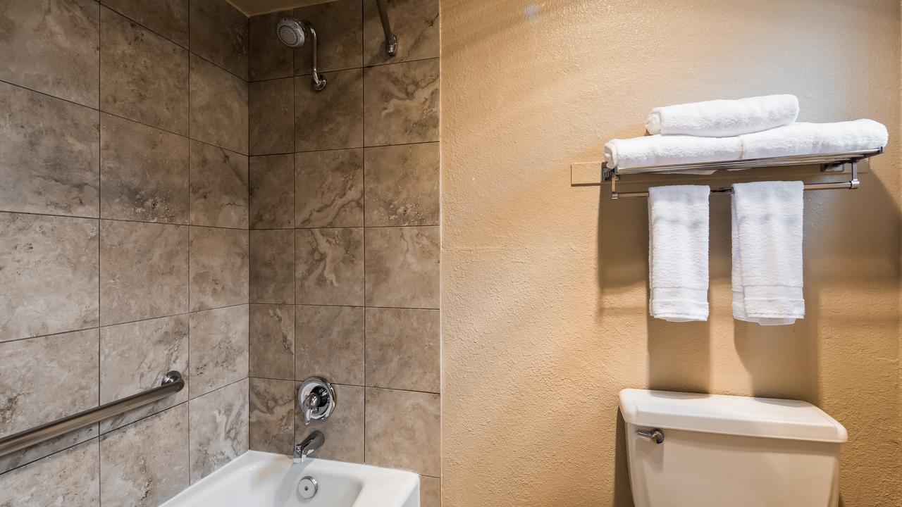 Best Western Lakewood - thumb 13