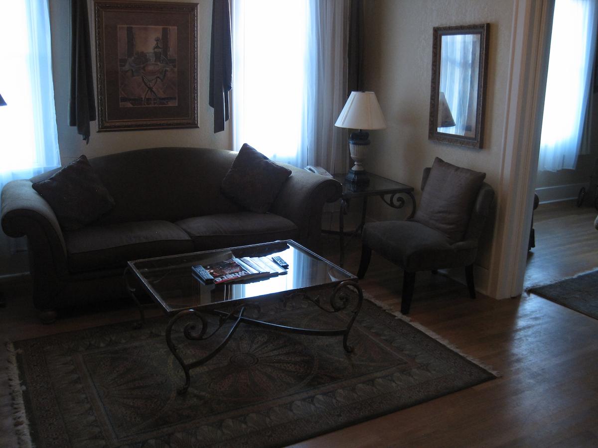 MarQueen Hotel - thumb 23