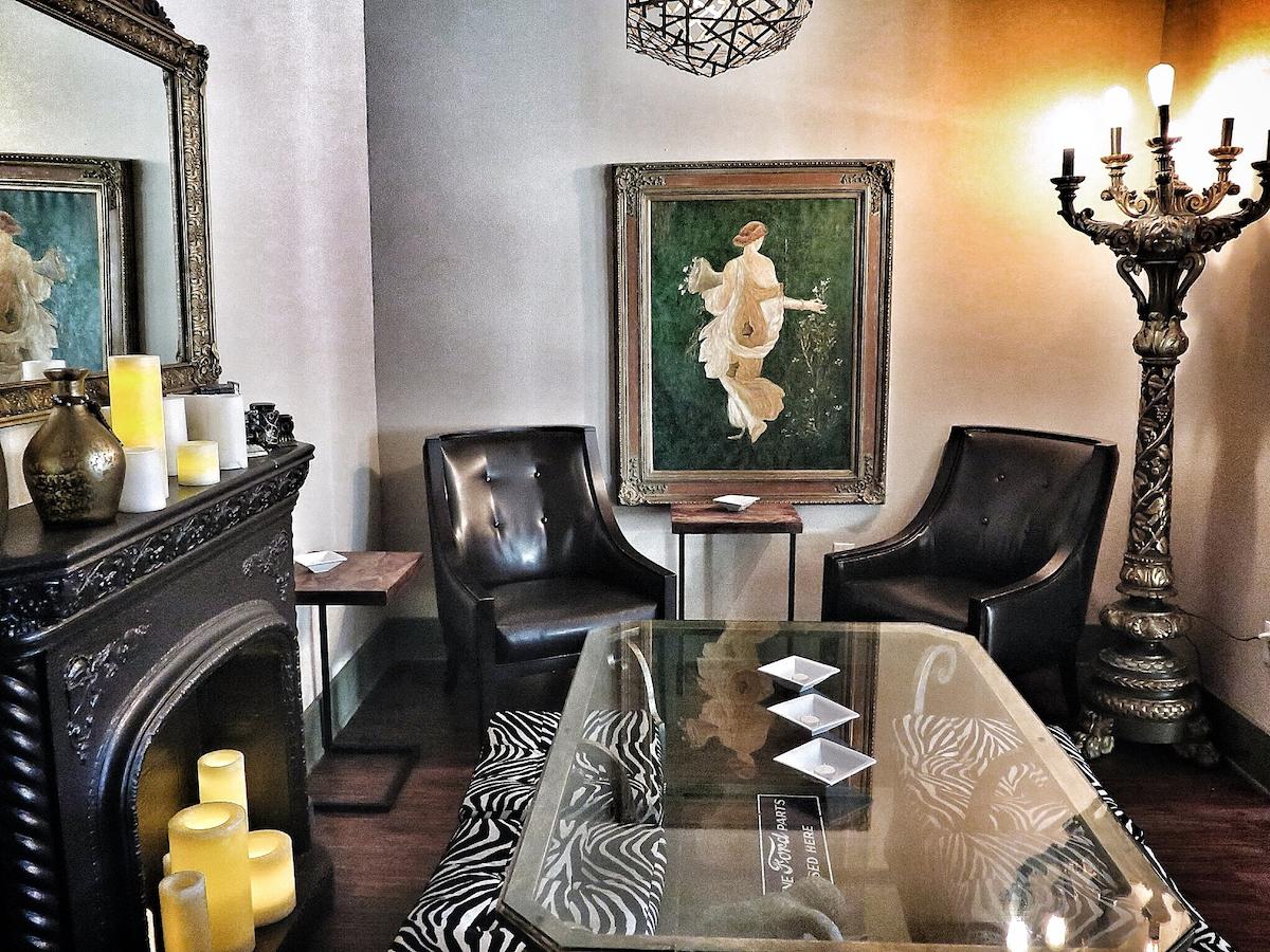 MarQueen Hotel - thumb 37