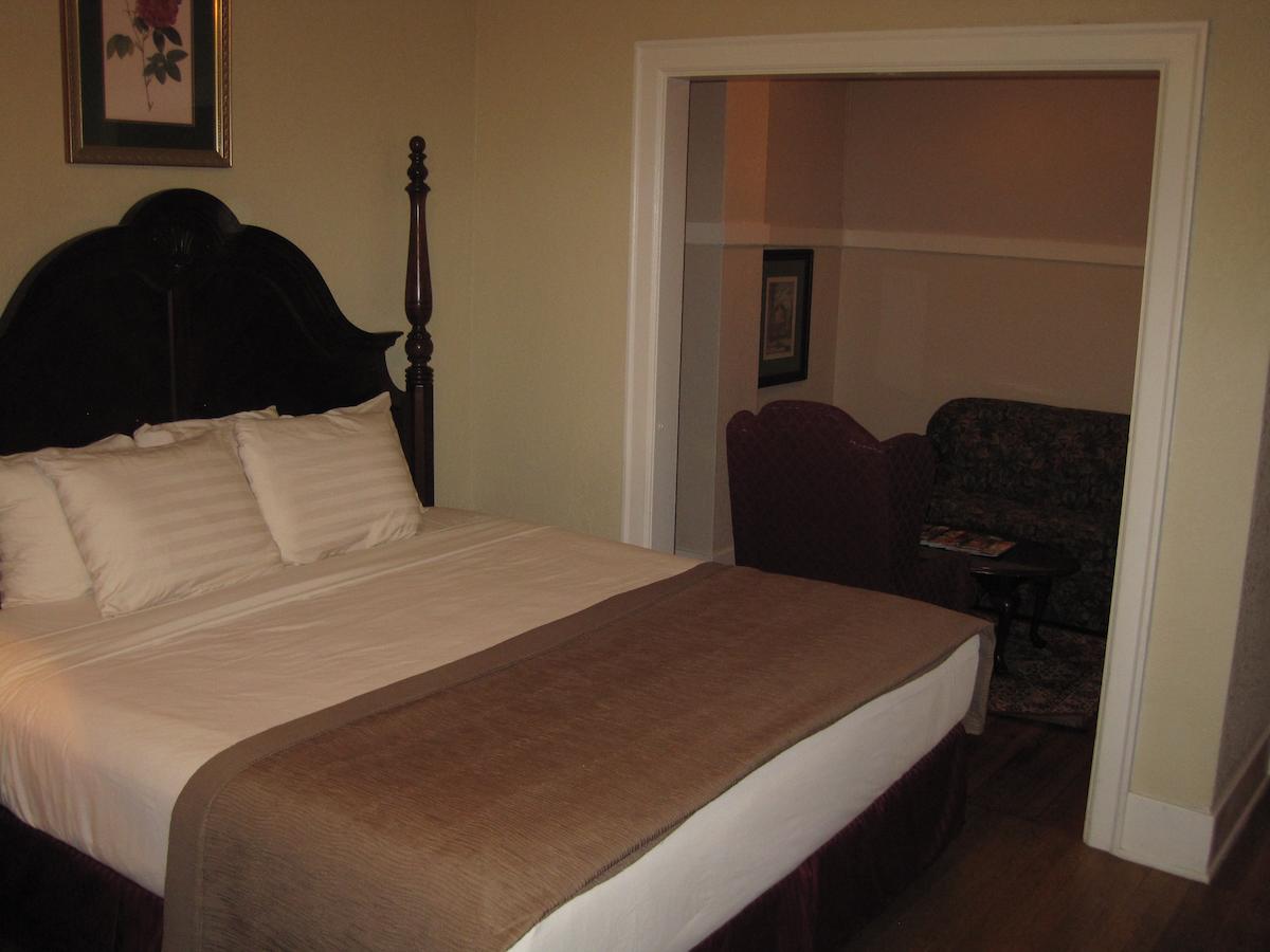 MarQueen Hotel - thumb 11