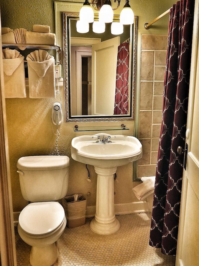 MarQueen Hotel - thumb 13