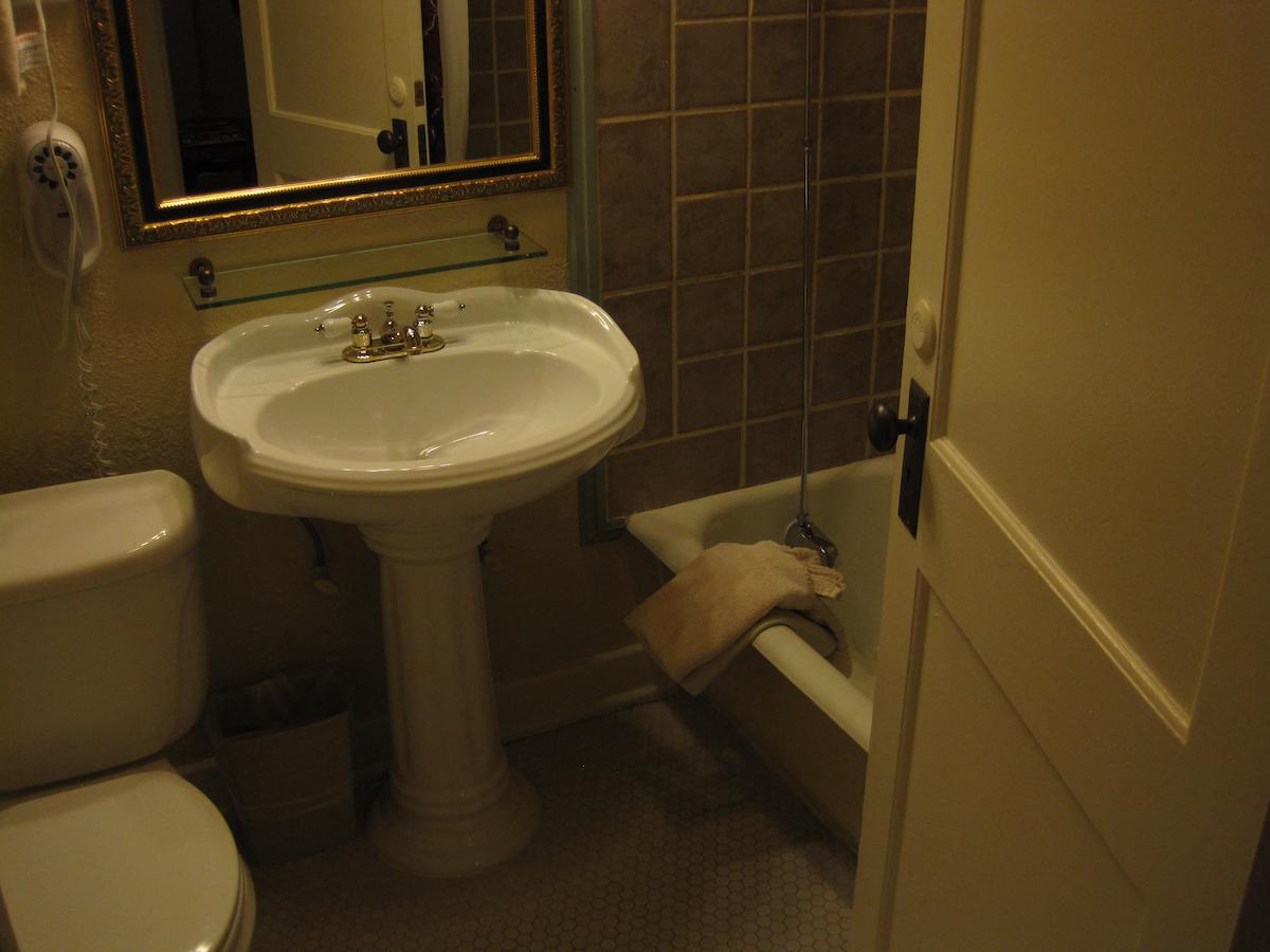 MarQueen Hotel - thumb 21