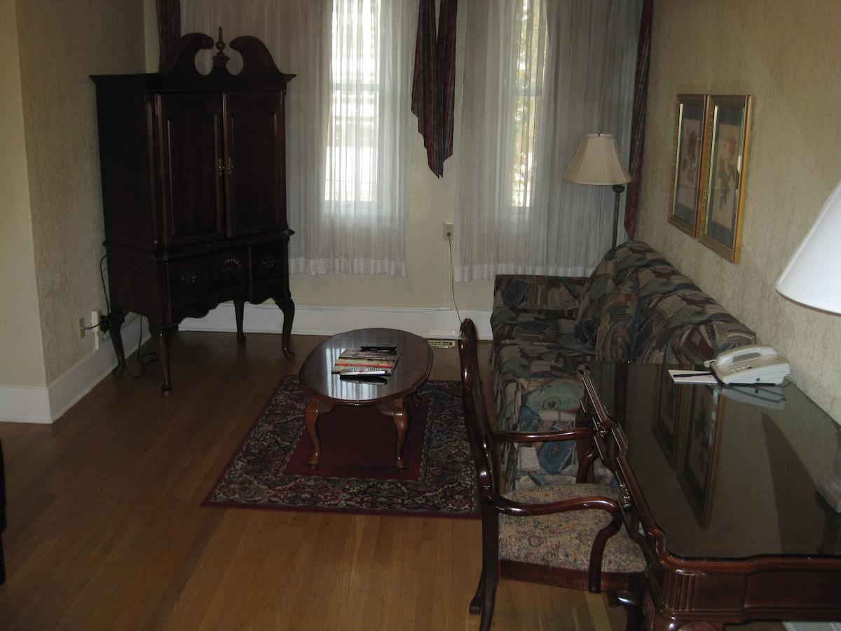 MarQueen Hotel - thumb 30