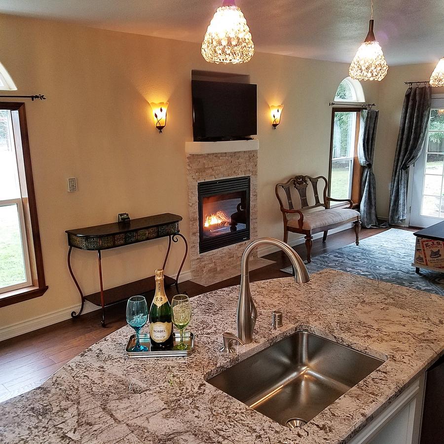 Arbor Rouge Cottage - thumb 4