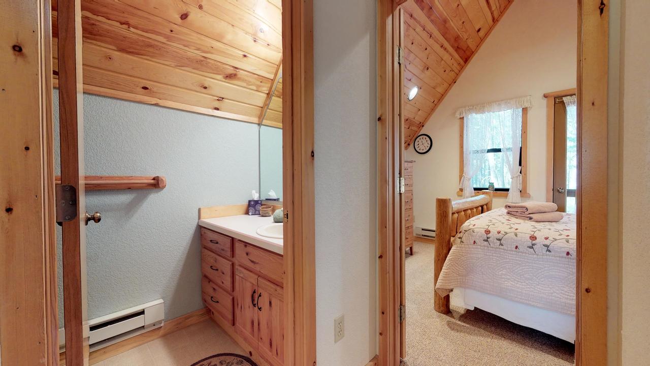 River Road Retreat - thumb 14