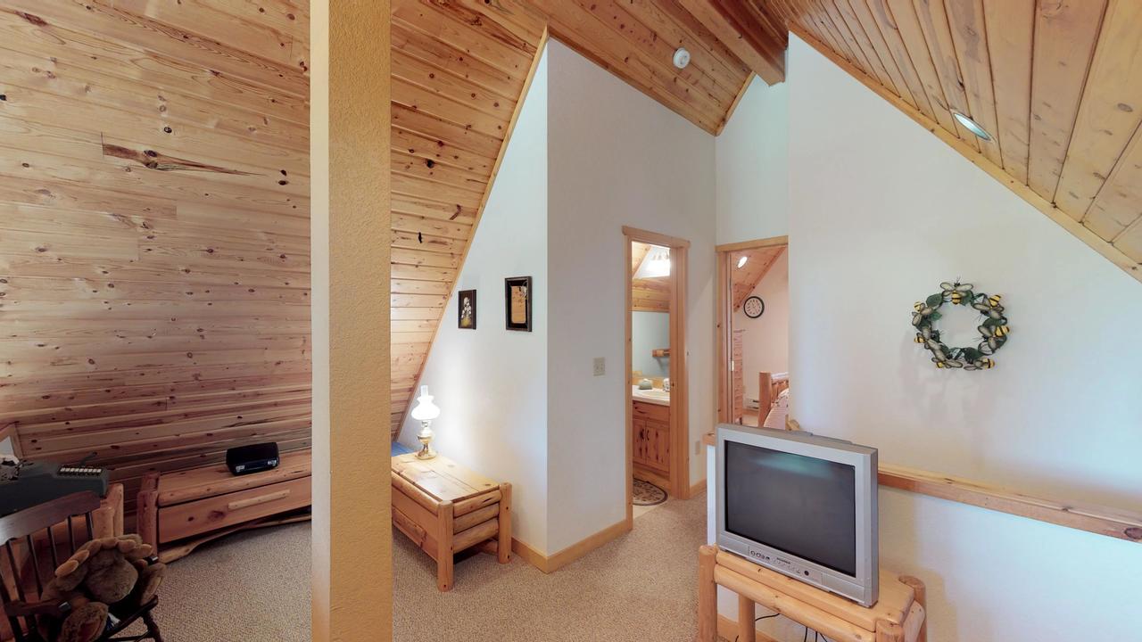 River Road Retreat - thumb 16