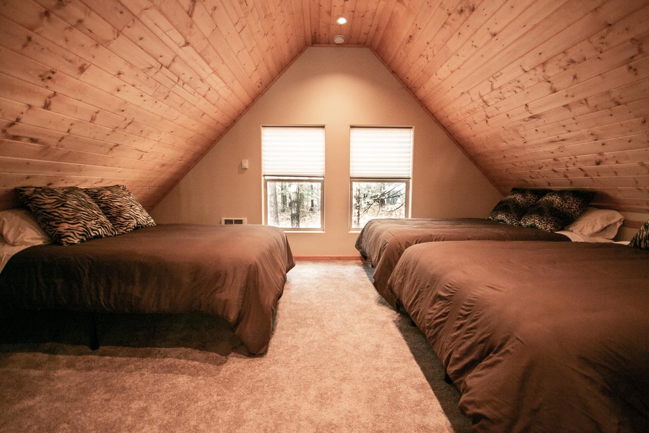 Tivoli Chalet - thumb 2