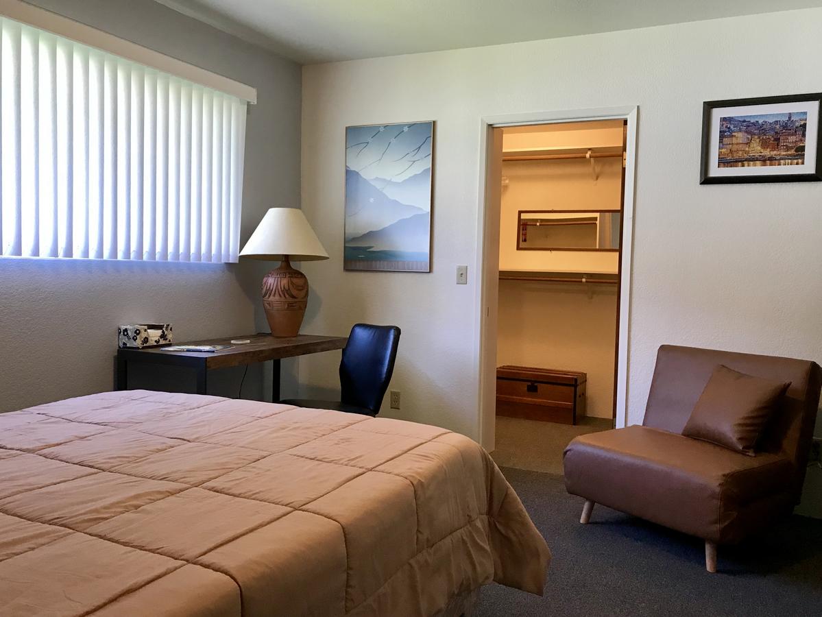 Leah's In Hoquiam - thumb 39
