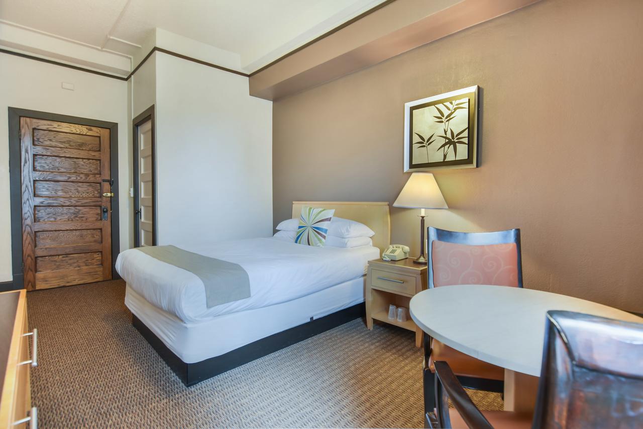 Moore Hotel - thumb 27