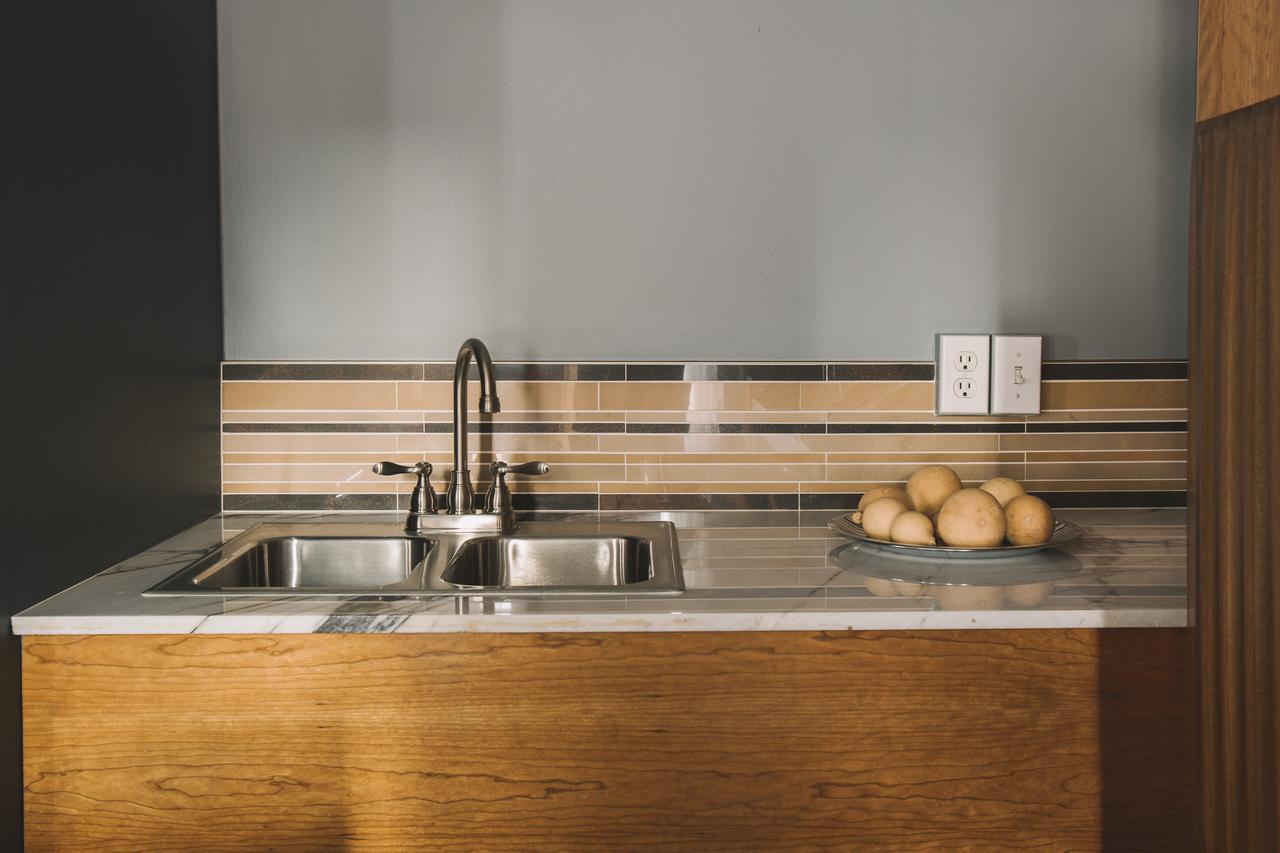 Moore Hotel - thumb 37