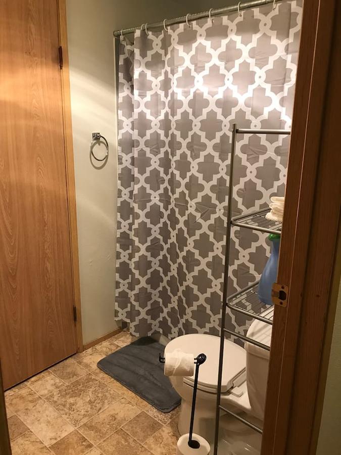 Cozy 2BR Oasis In Capitol Hill W Balcony - thumb 21