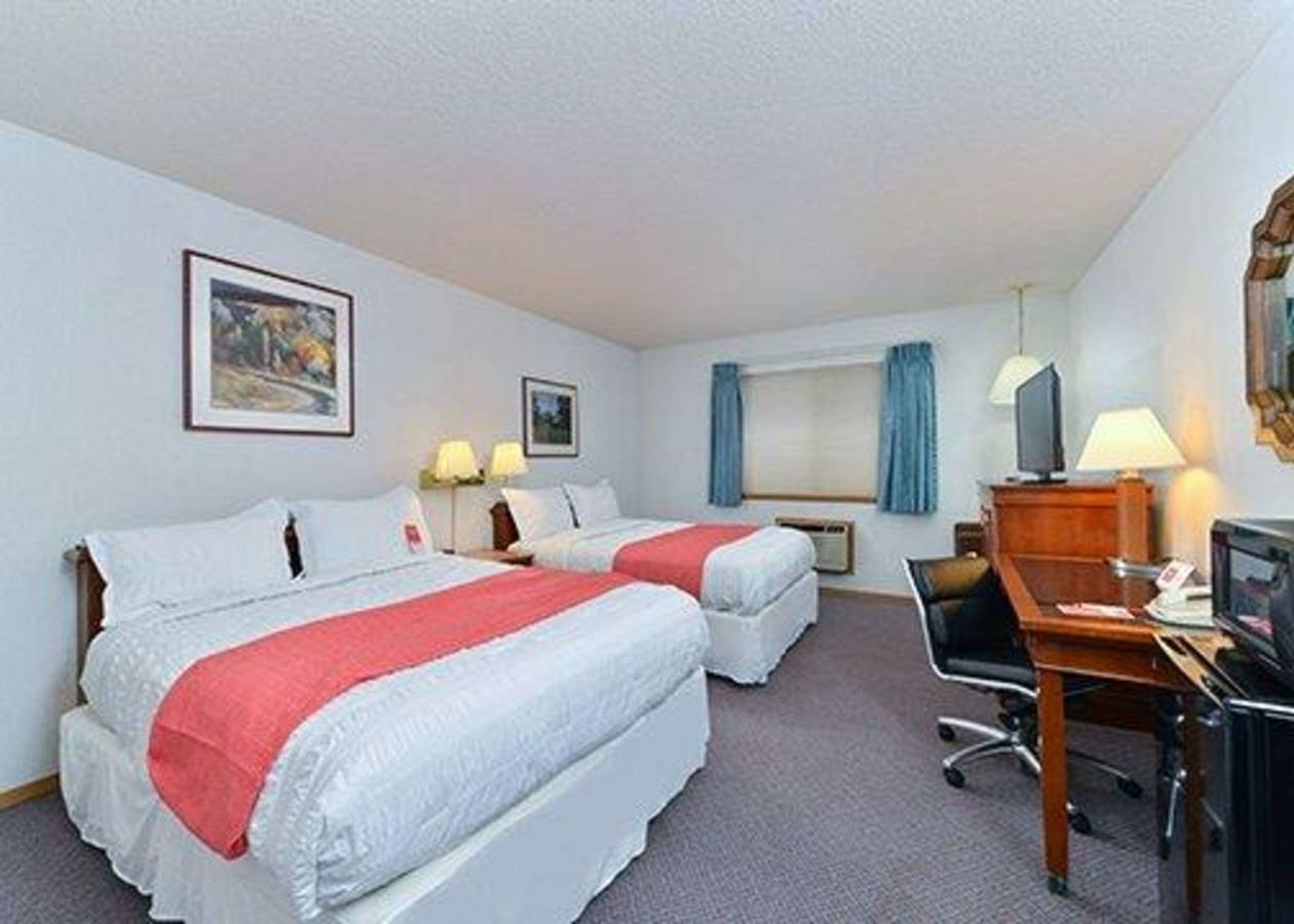 Econo Lodge Tacoma Mall - thumb 11