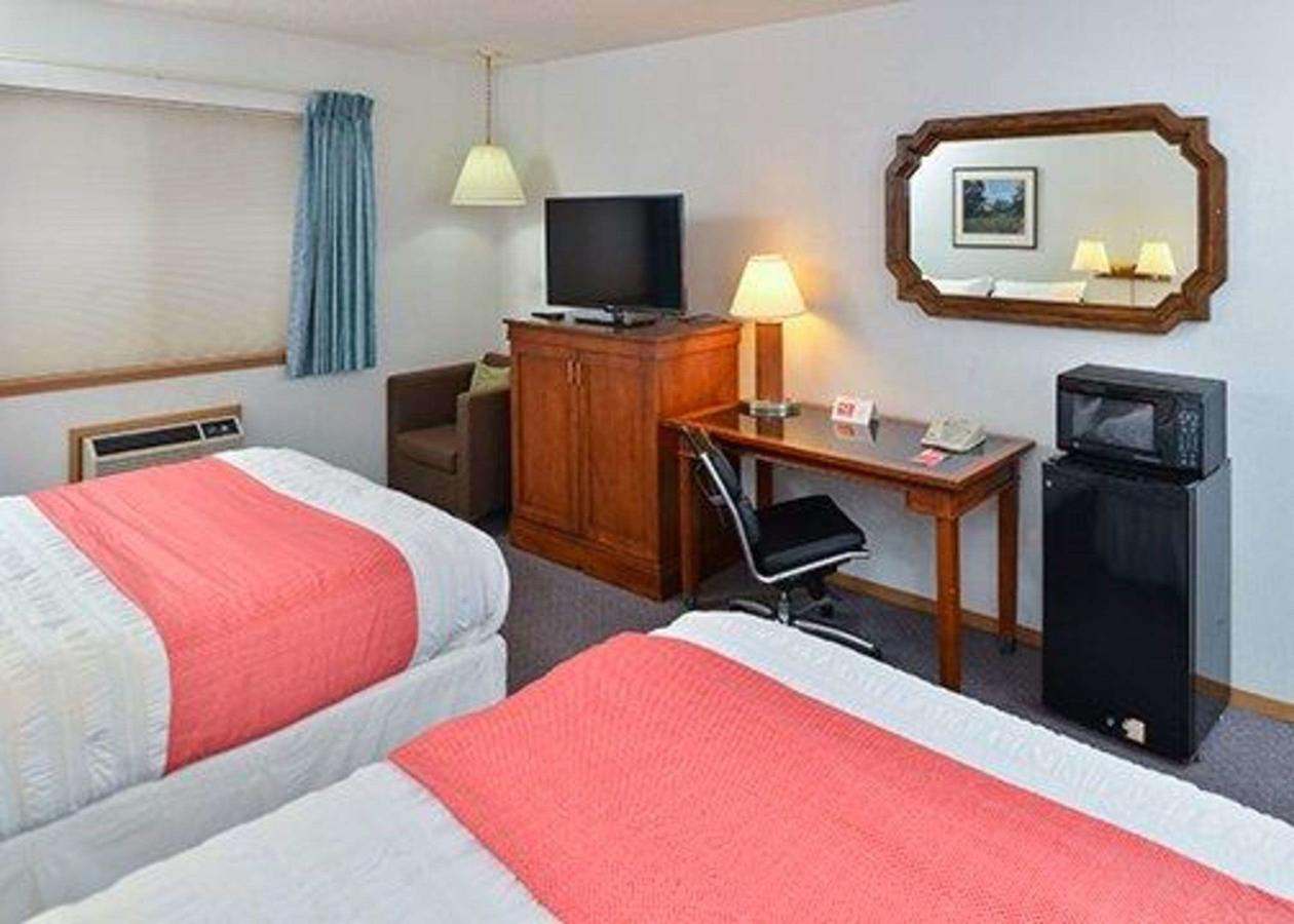 Econo Lodge Tacoma Mall - thumb 9