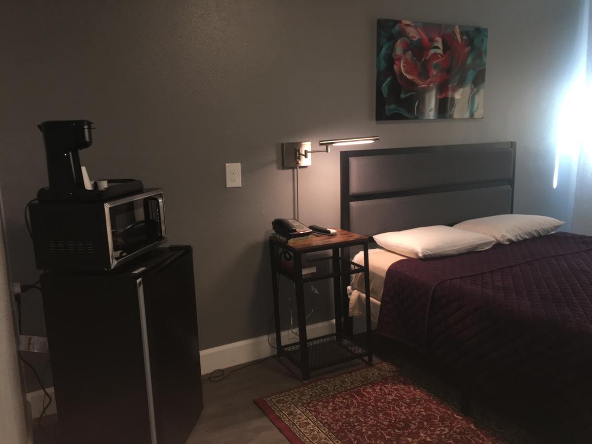 Aircrest Motel - thumb 13