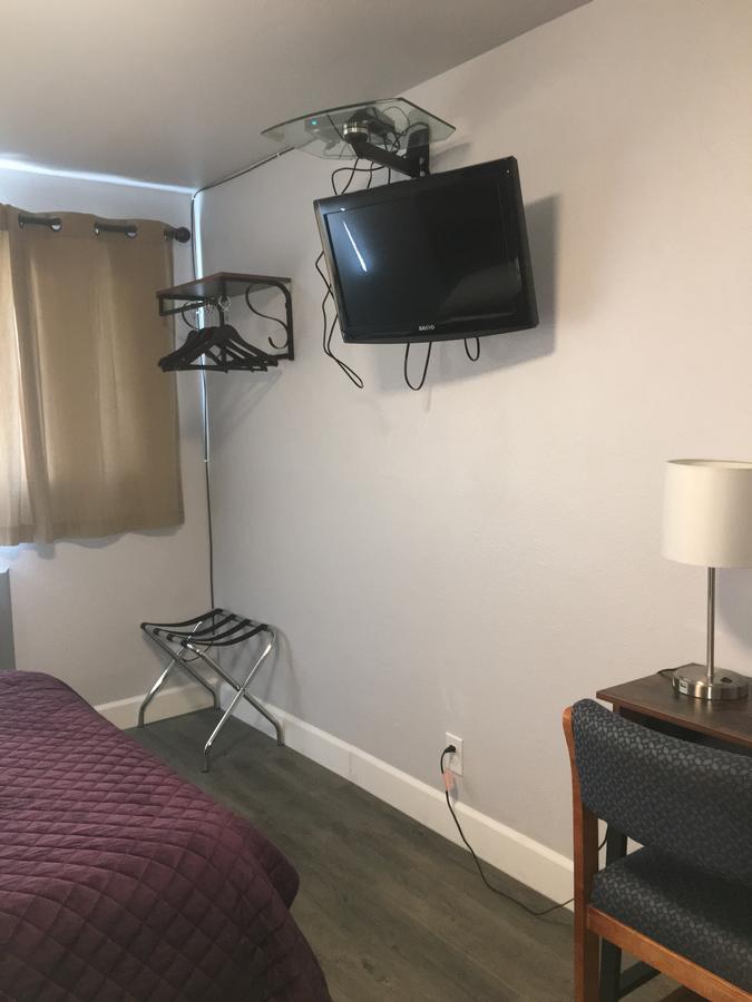 Aircrest Motel - thumb 6