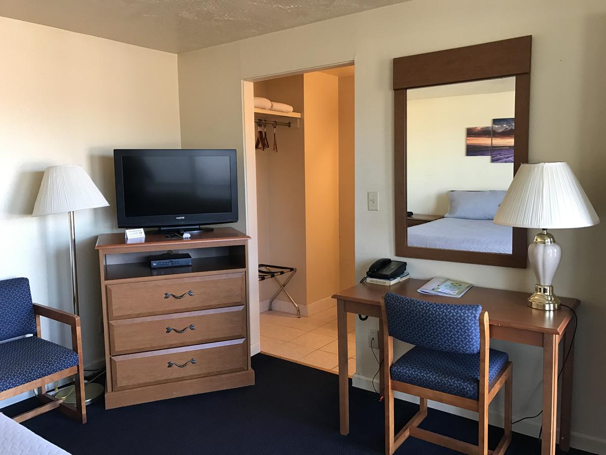 Aircrest Motel - thumb 33
