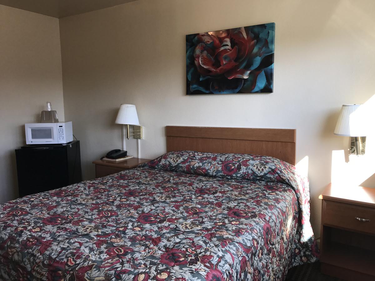 Aircrest Motel - thumb 24